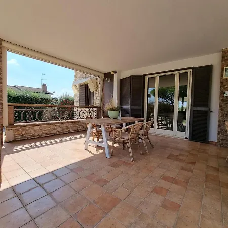 La Ferula 3*