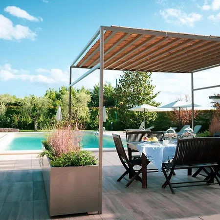 La Ferula Bed & Breakfast 3*